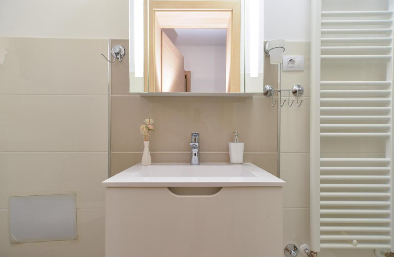 Apartment Snjezana 1064 Ровинь Экстерьер фото